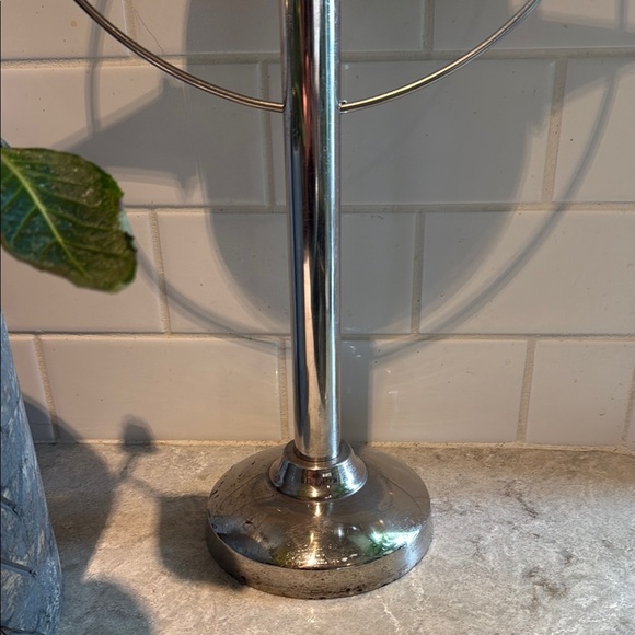 Mclaughlin & Scott Silver Metal Wall Clock with Roman Numerals - Picture 3 of 8